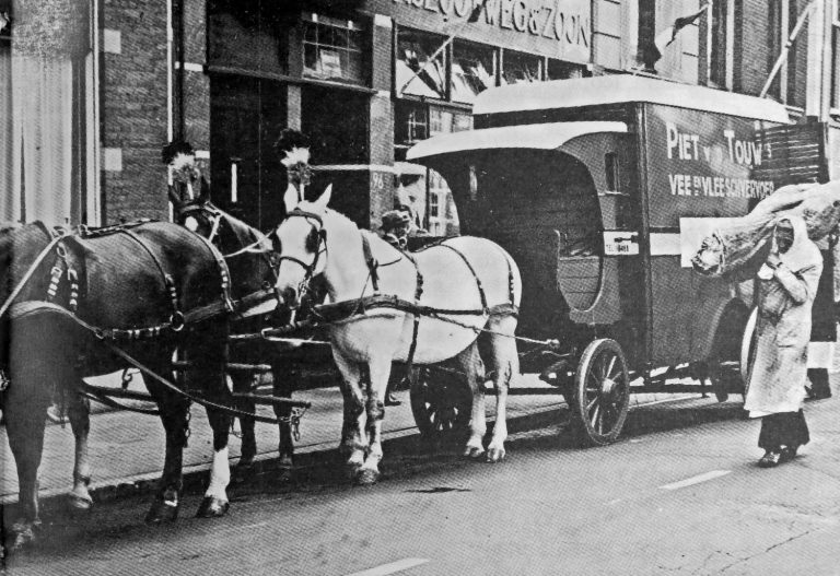 Piet van der Touw & Zonen, vleestransport, Slachthuiskade 20, jaren 30